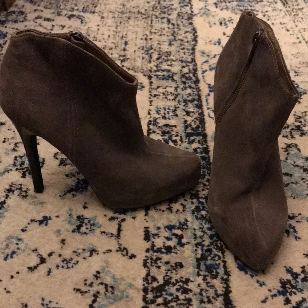 Jessica Simpson boots